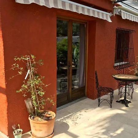 Guest house La Guarida