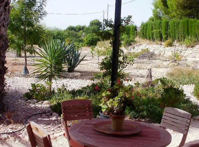 La Guarida 2*