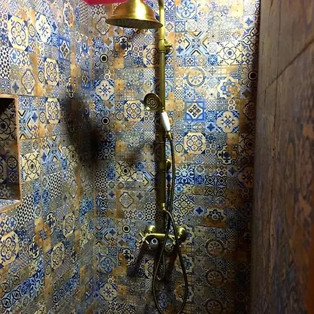 La Guarida Guest house